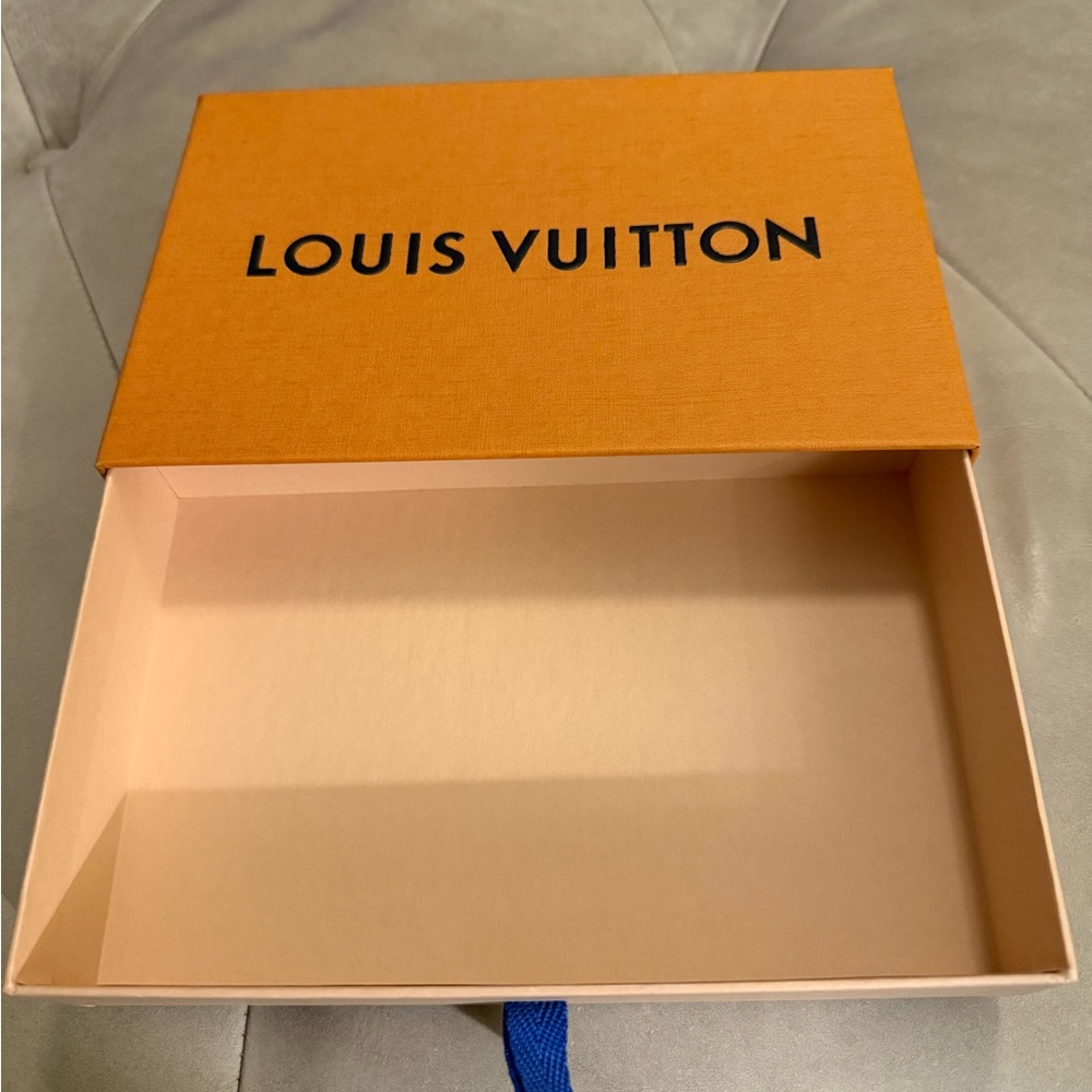 Louis Vuitton Box - Picture 3 of 6